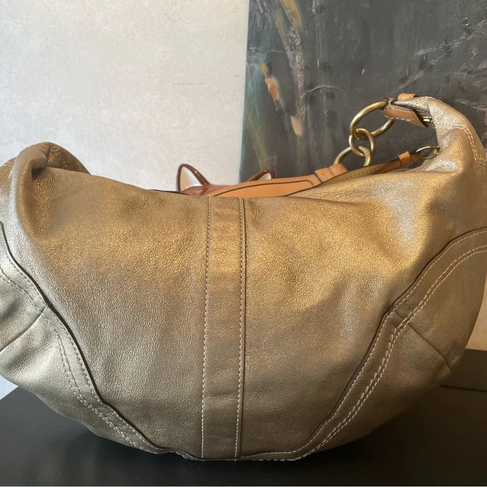 Light Gold Coach Purse - Picture 7 of 8